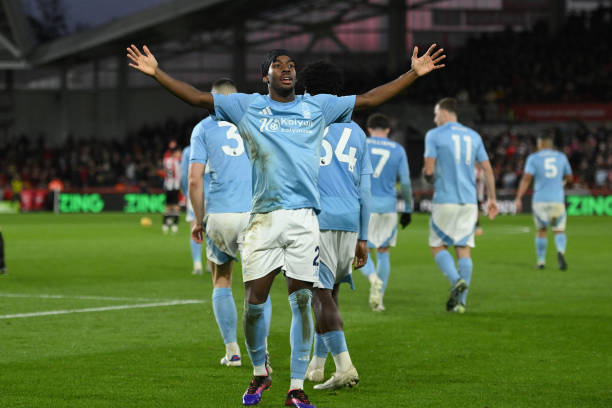 兄弟情谊的 兄弟情谊的